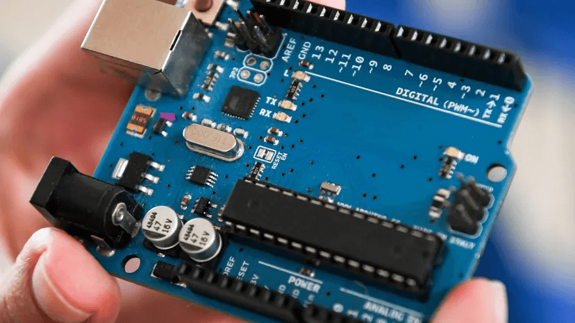 میکروکنترلر AVR