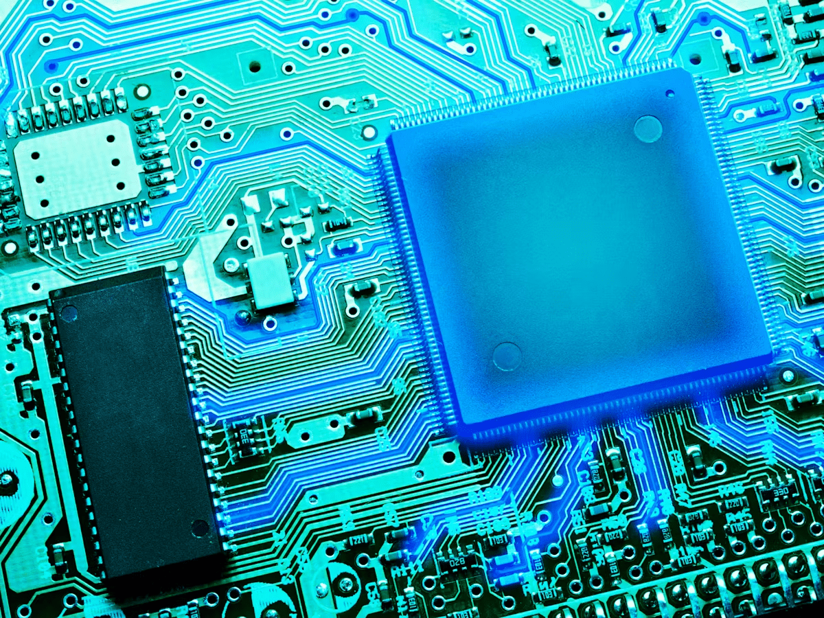 تفاوت میکروکنترلر AVR و ARM