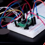 انواع میکروکنترلرهای AVR و کاربردهای آن